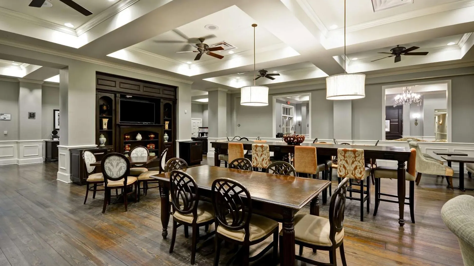 Hampton & Historic District Hotel Savannah