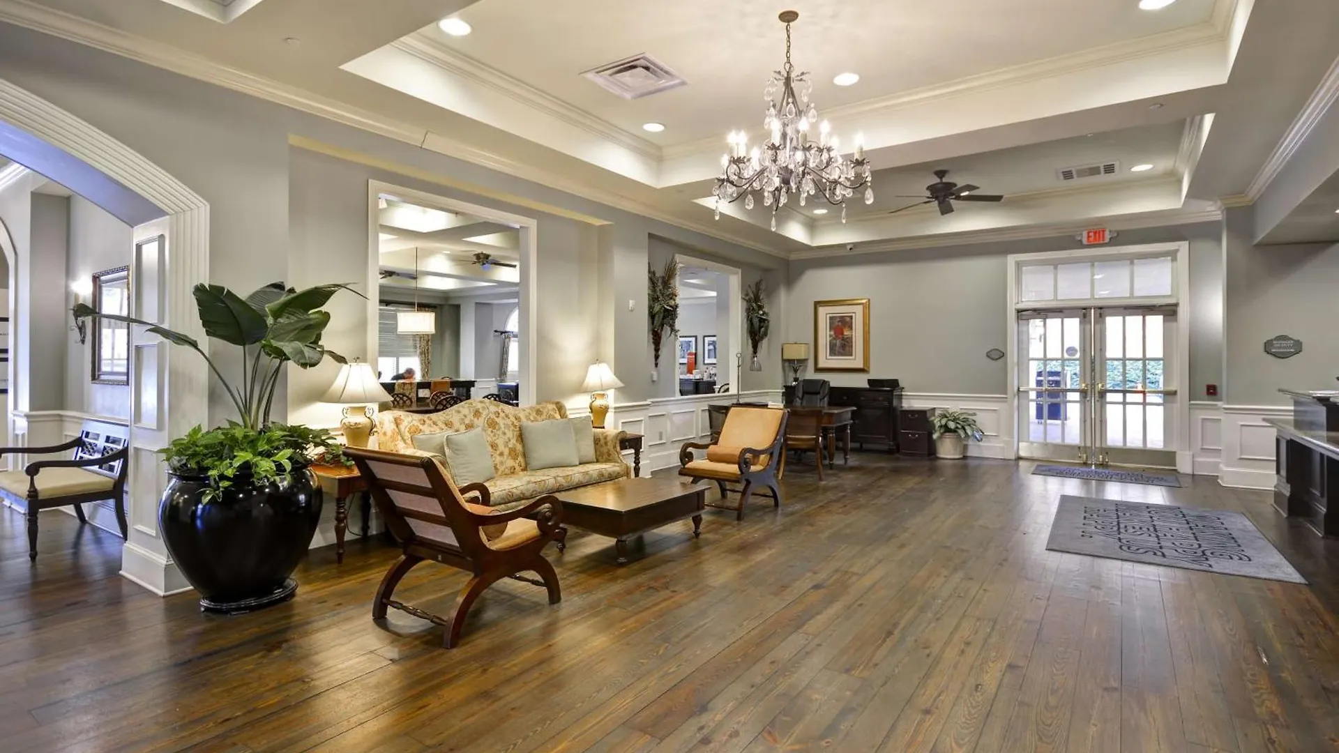 Hampton & Historic District 3*