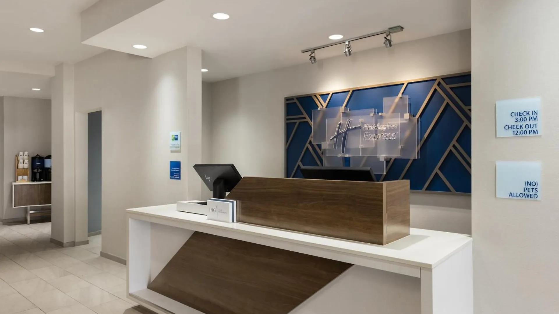 Express Airport By Ihg Hotel Savannah