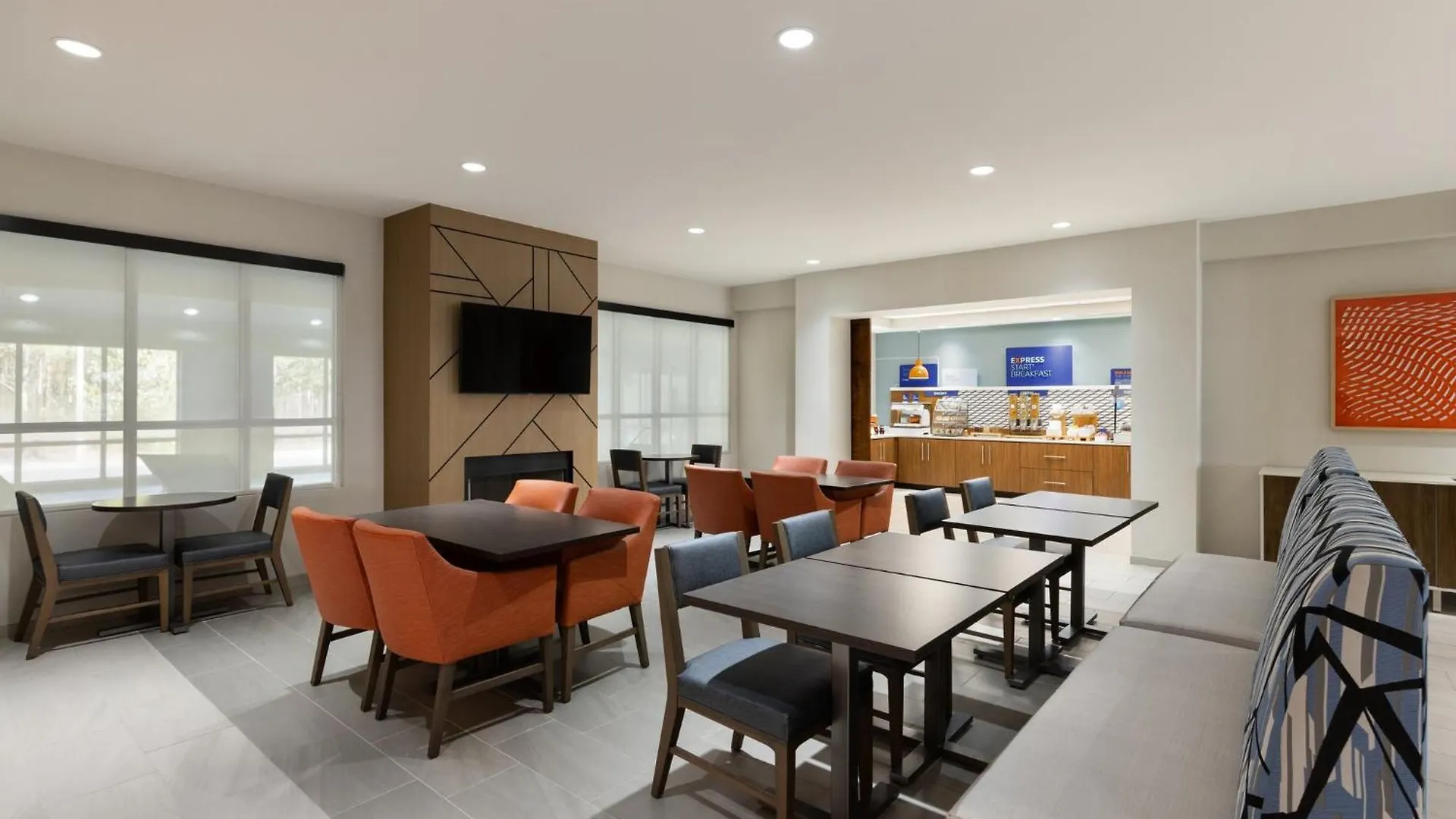 Hotel Express Airport By Ihg