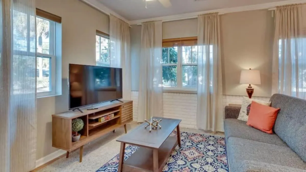 度假居 Two Units With Gazebo-swanky Style