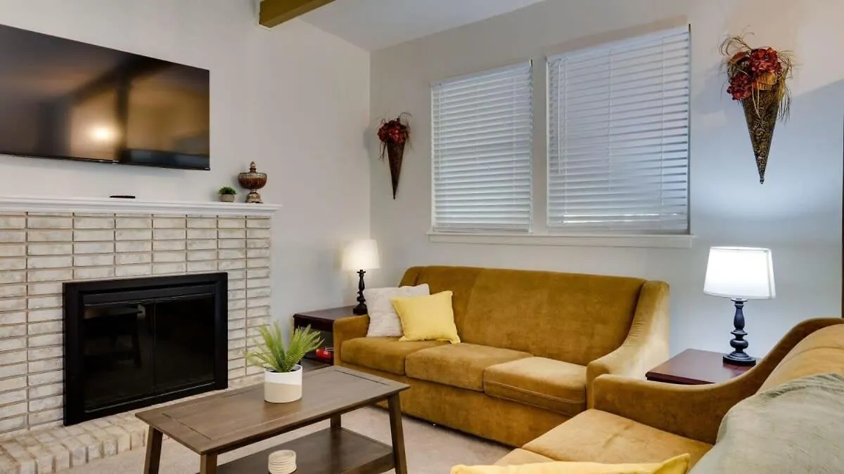 Halcyon Hangout-mins To Downtown-ping Pong-pets *
