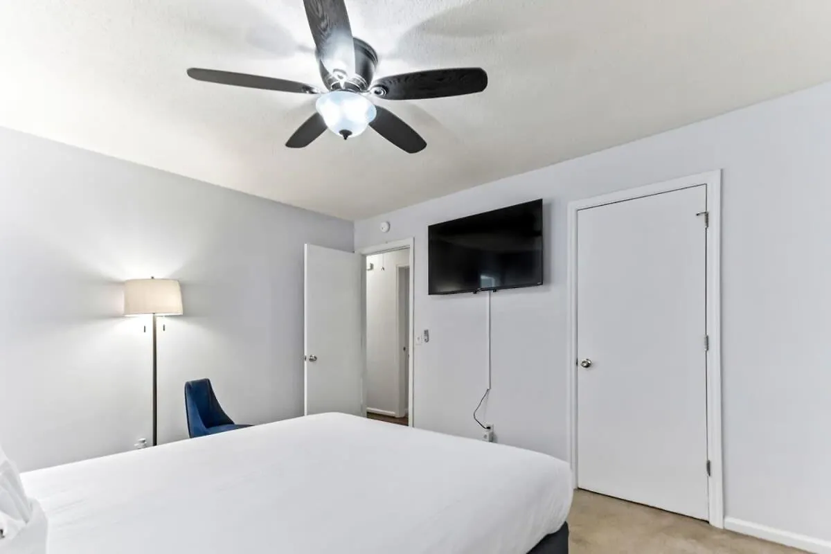 20 Mins To Dwtn & Airport- Sunny Soling Hideaway Nyaraló *