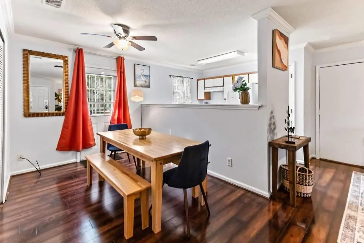 20 Mins To Dwtn & Airport- Sunny Soling Hideaway