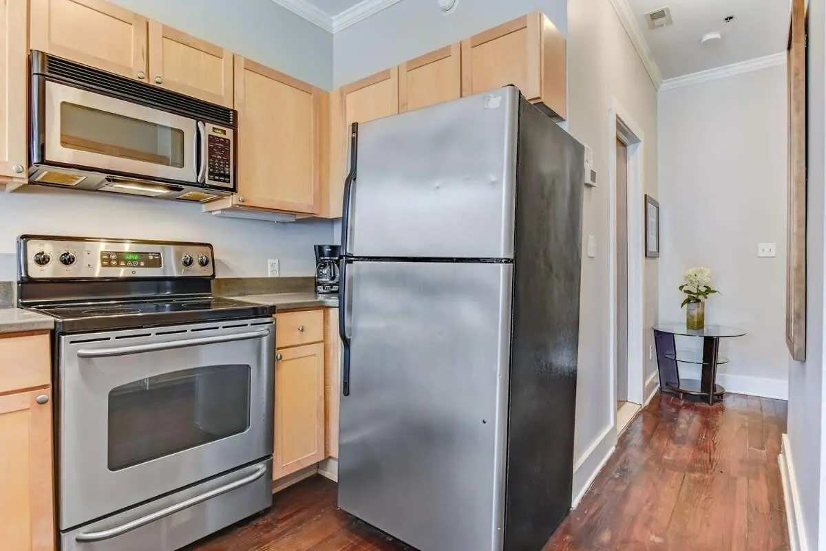 아파트 Loft Steps From River Street And Market