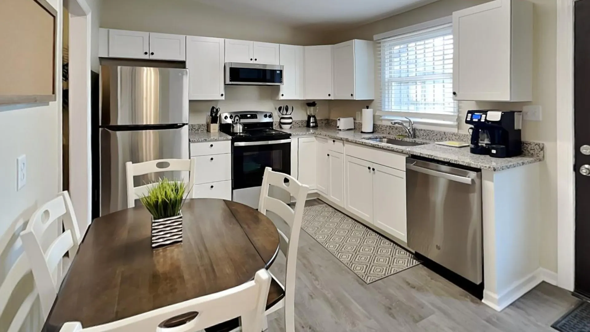 Barnard Row House Holiday home Savannah
