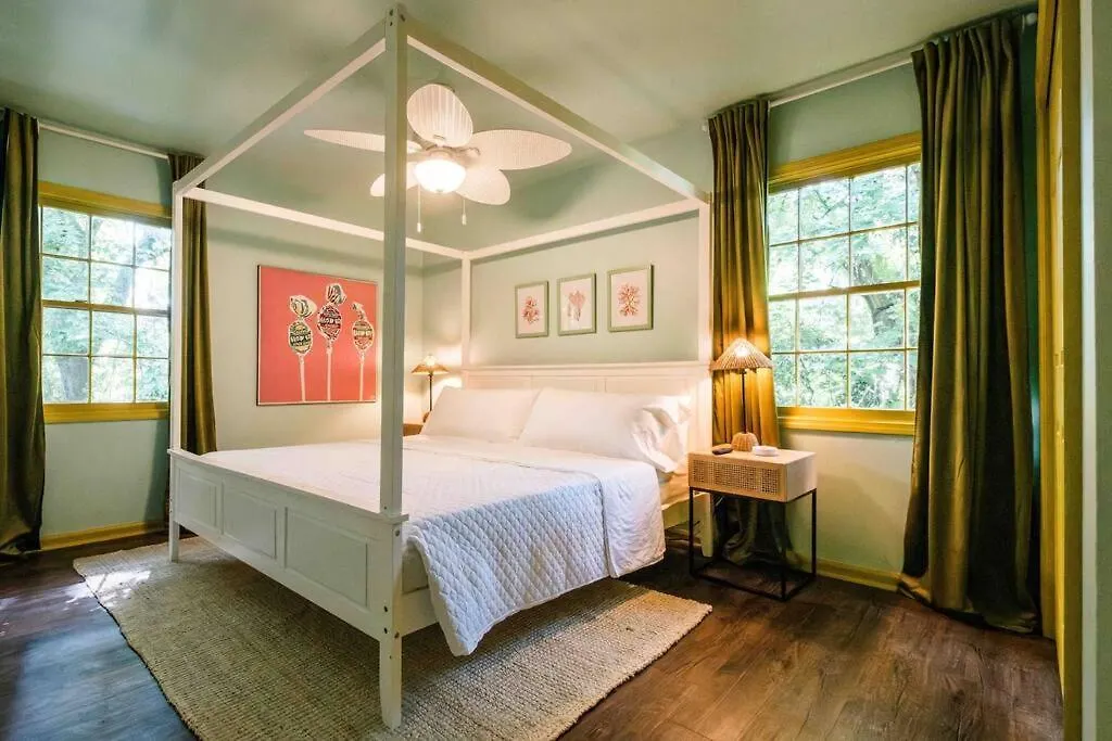Sleeps 18 Island On Acre Hidden Speakeasy 펜션 서배너