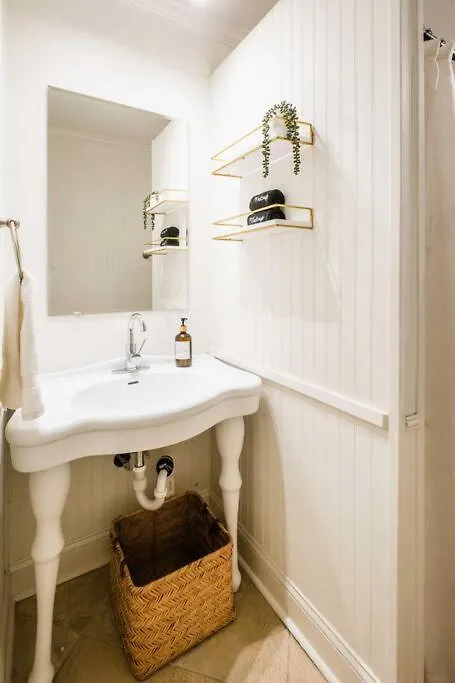 펜션 Sleeps 18 Island On Acre Hidden Speakeasy