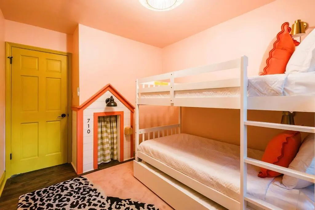 Sleeps 18 Island On Acre Hidden Speakeasy 펜션 서배너