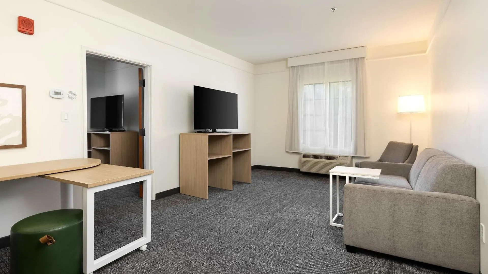 Spark By Hilton Airport Hotel 2*