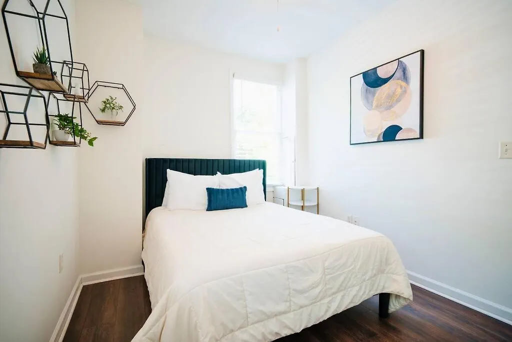 2br Chic Duplex - Firepit - Perfect For Travel Savannah
