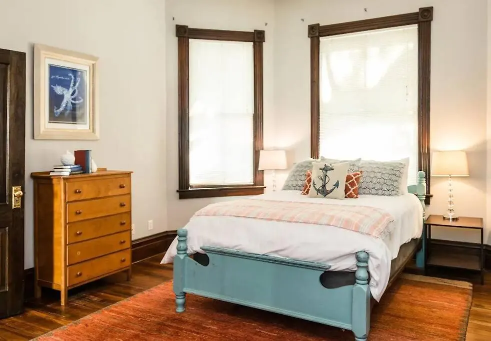Big Blue House - Both Units - Near Forsyth Park بيت للعطل سافانا