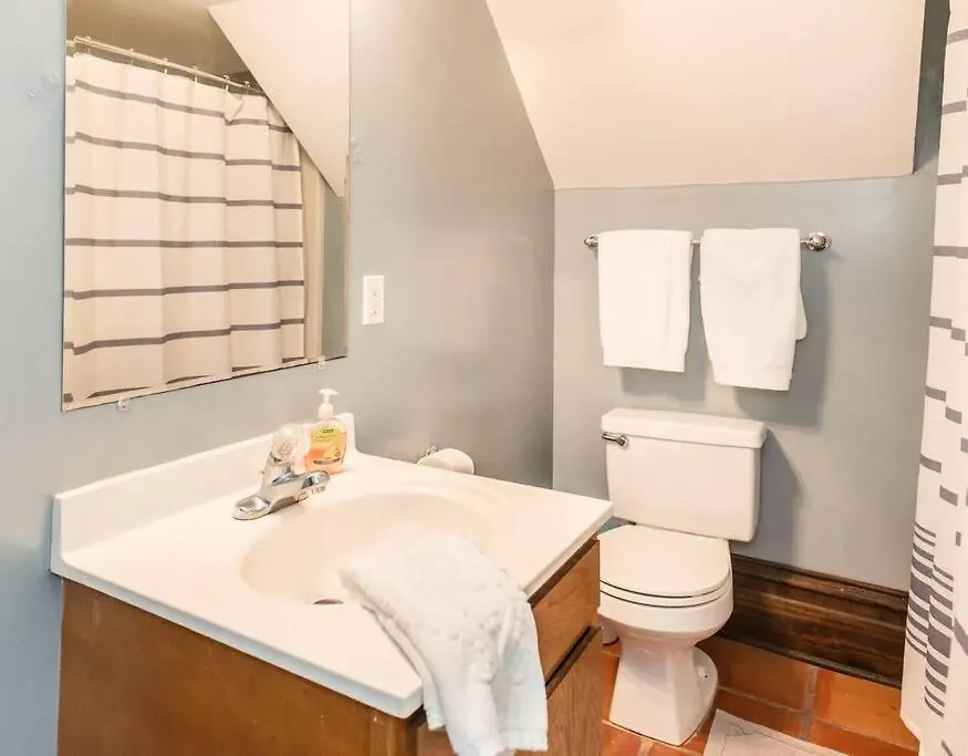 بيت للعطل Big Blue House - Both Units - Near Forsyth Park