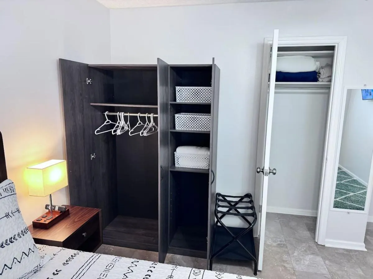Downtown And Near, I-95. Pet Yes Apartment *