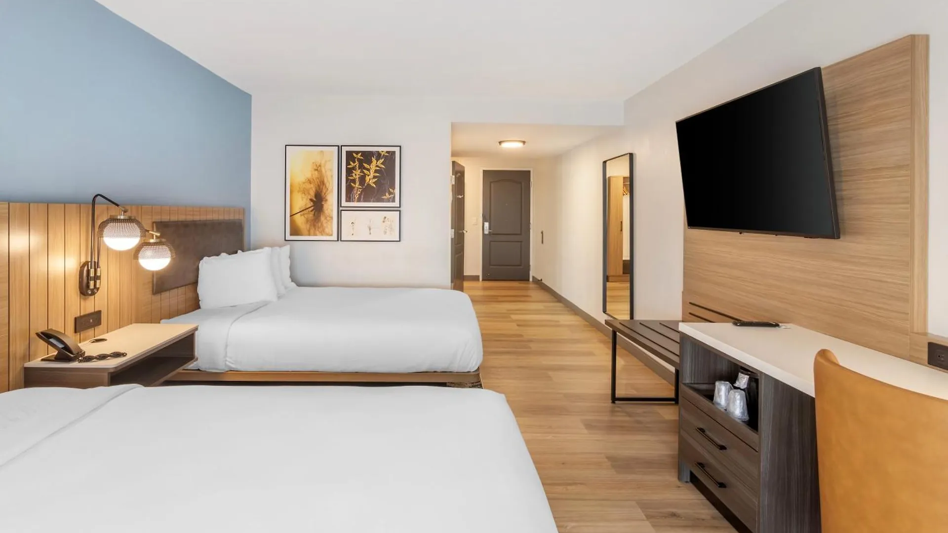 Hotel Country & By Radisson, Airport, Ga 3*