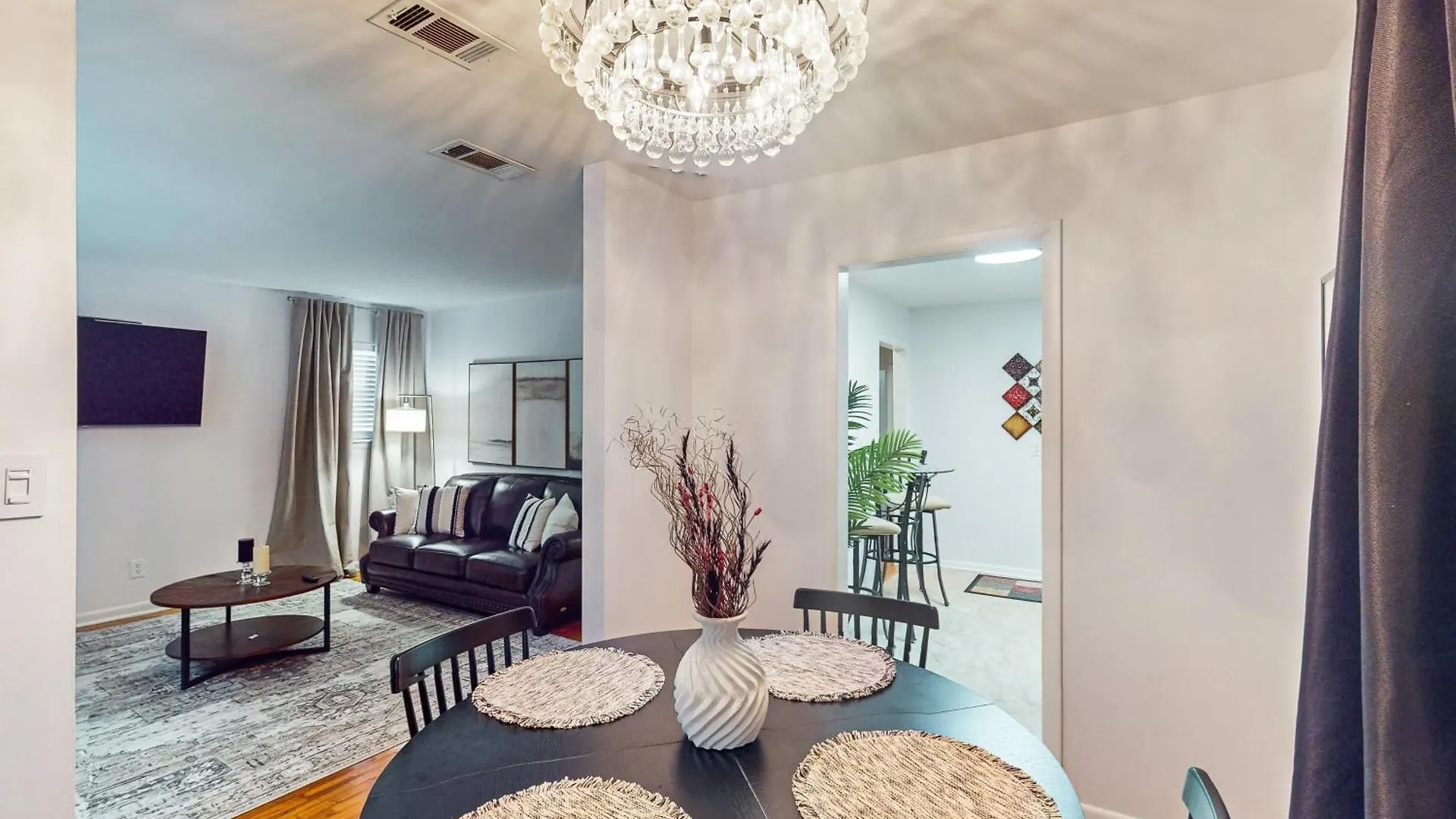 1107 West 42nd Street *