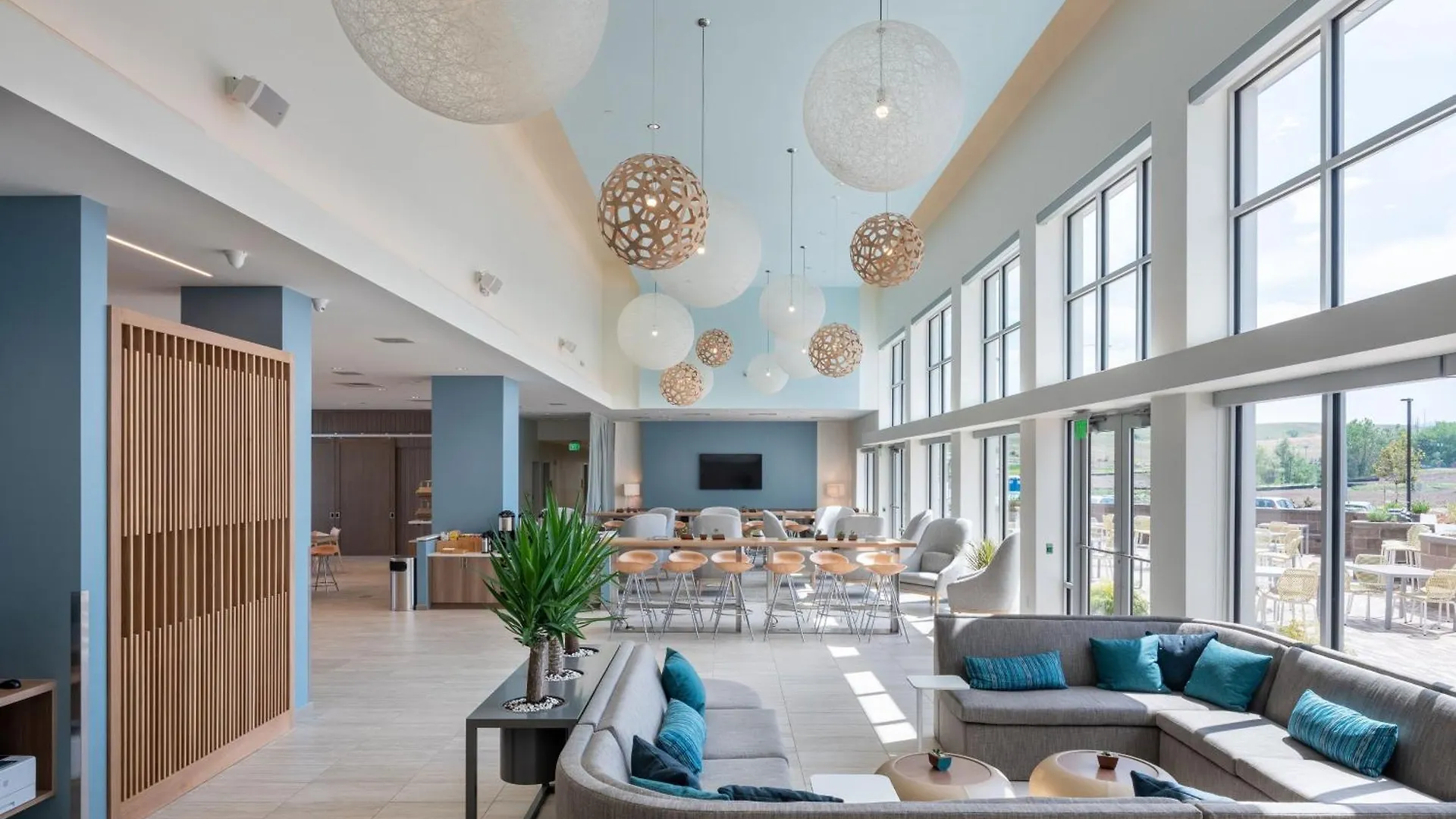 Element Midtown *