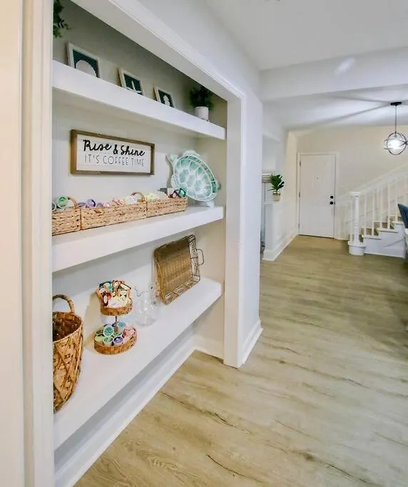 The Pooler Playhouse Game And 6 Bedrooms Apartment Savannah