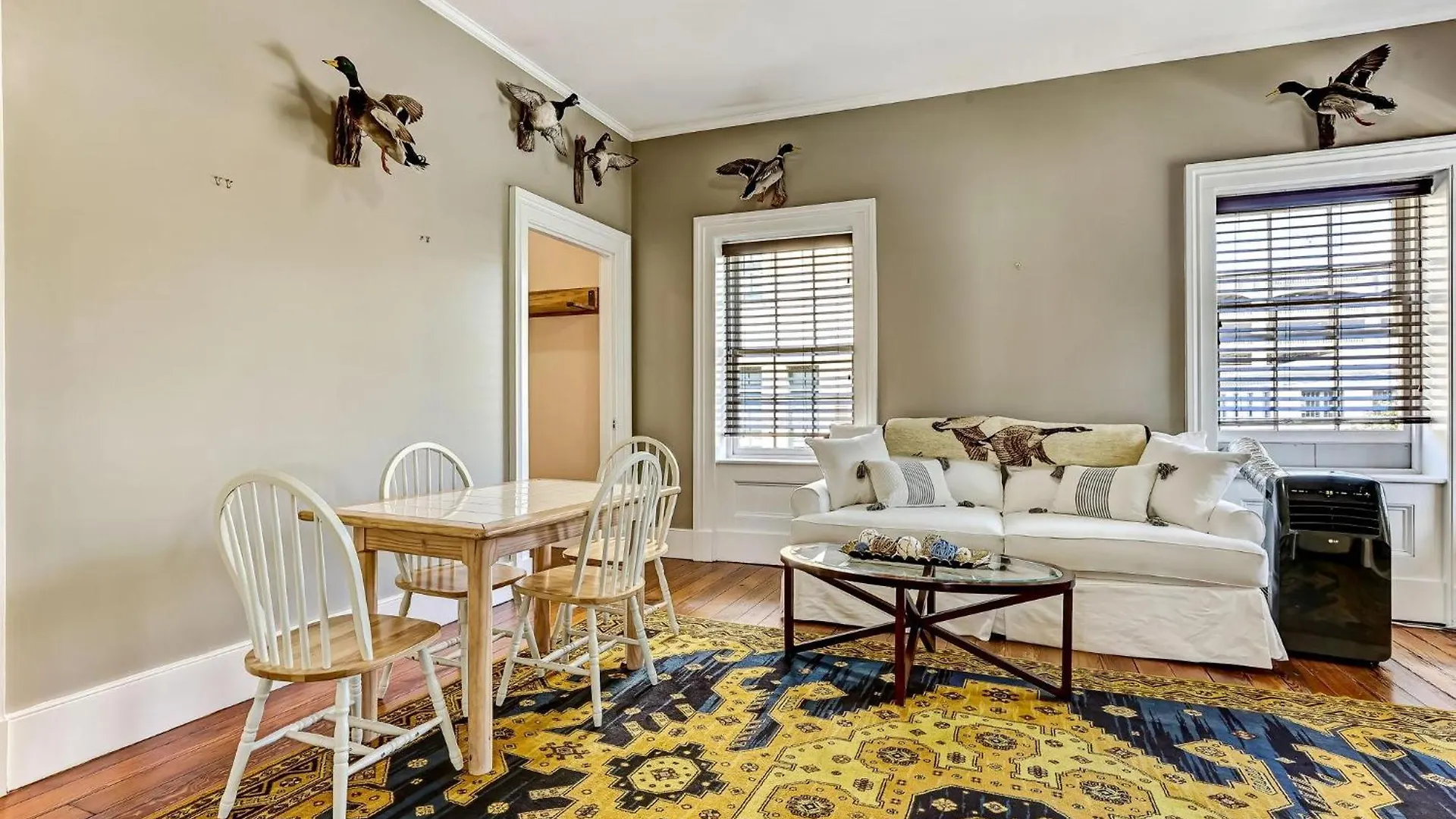 23 E York Street Unit 2 Savannah