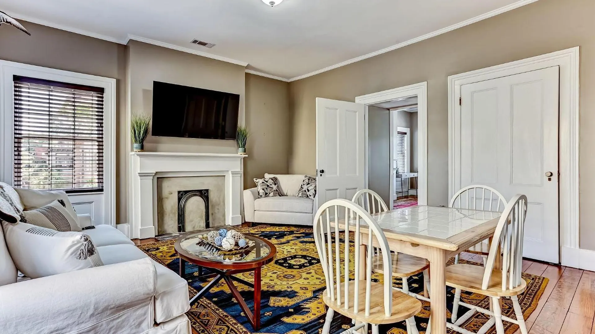 23 E York Street Unit 2 *