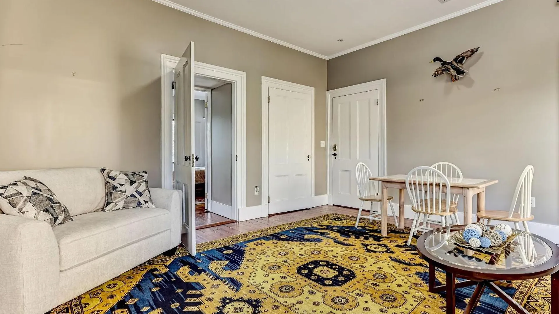 23 E York Street Unit 2 Savannah