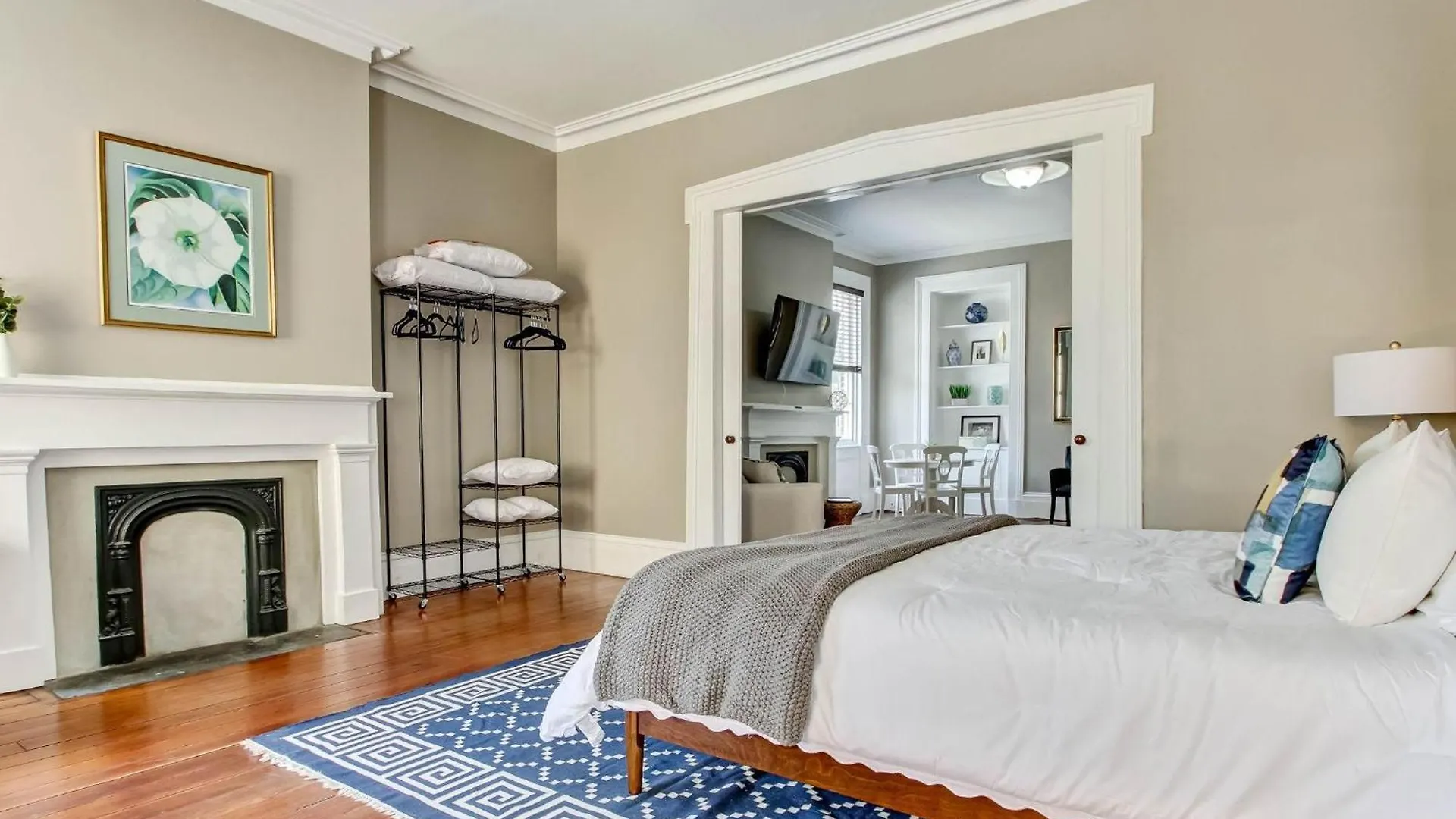 23 E York Street Unit 1 * Savannah
