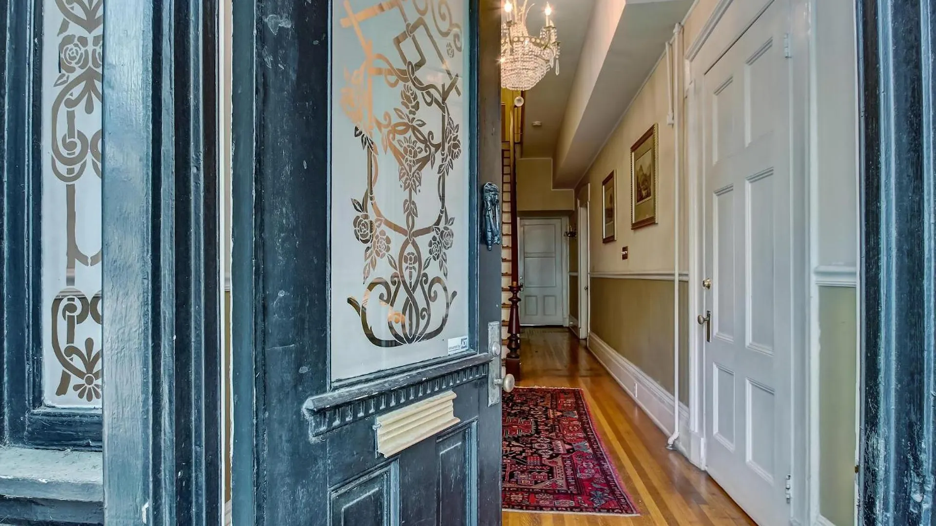 17 E Jones Street Parlor Apartment