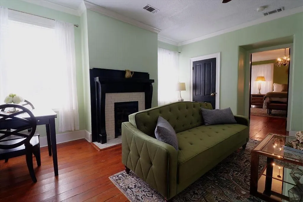 121 W Jones Loft 4f * סוואנה