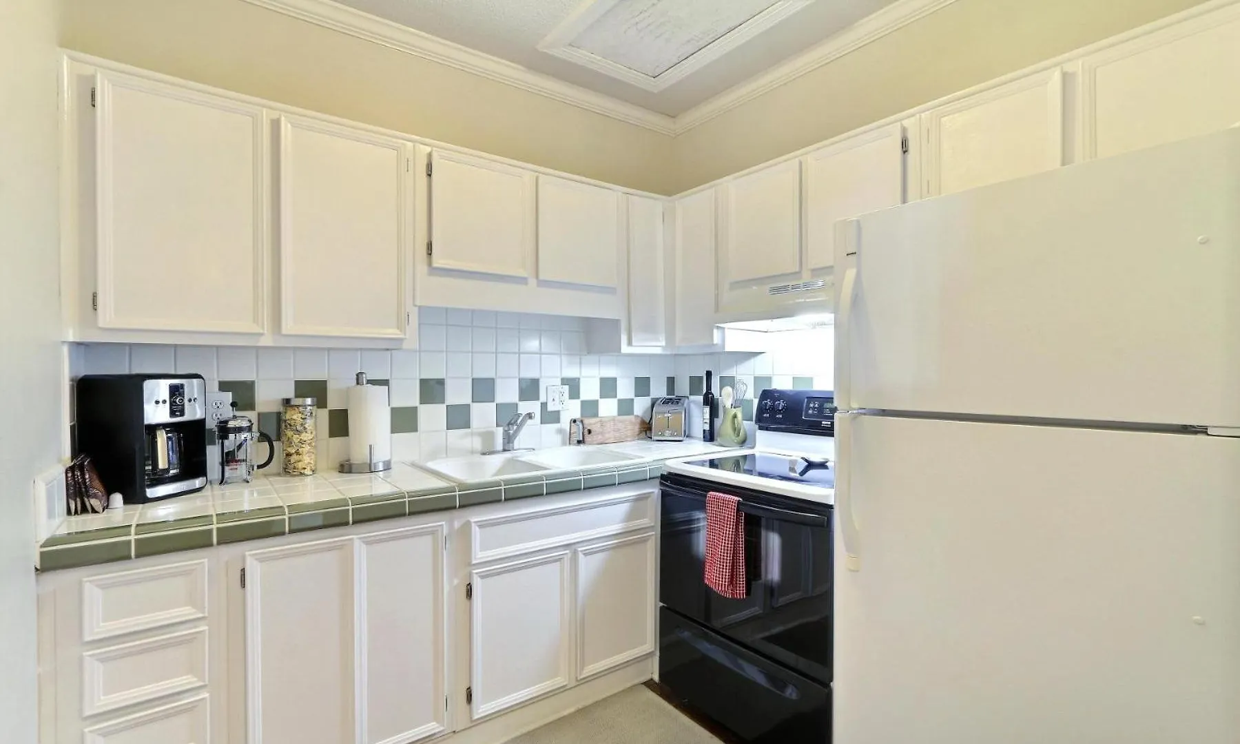 121 W Jones Loft 4f דירה סוואנה