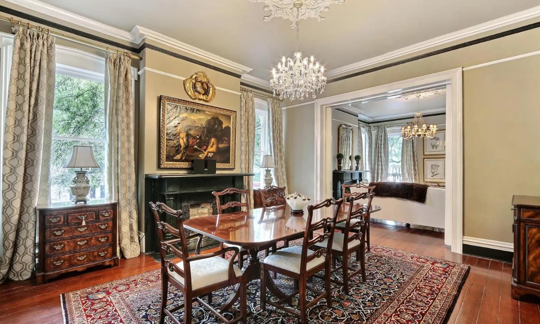 121 W Jones Parlor Apartment Savannah
