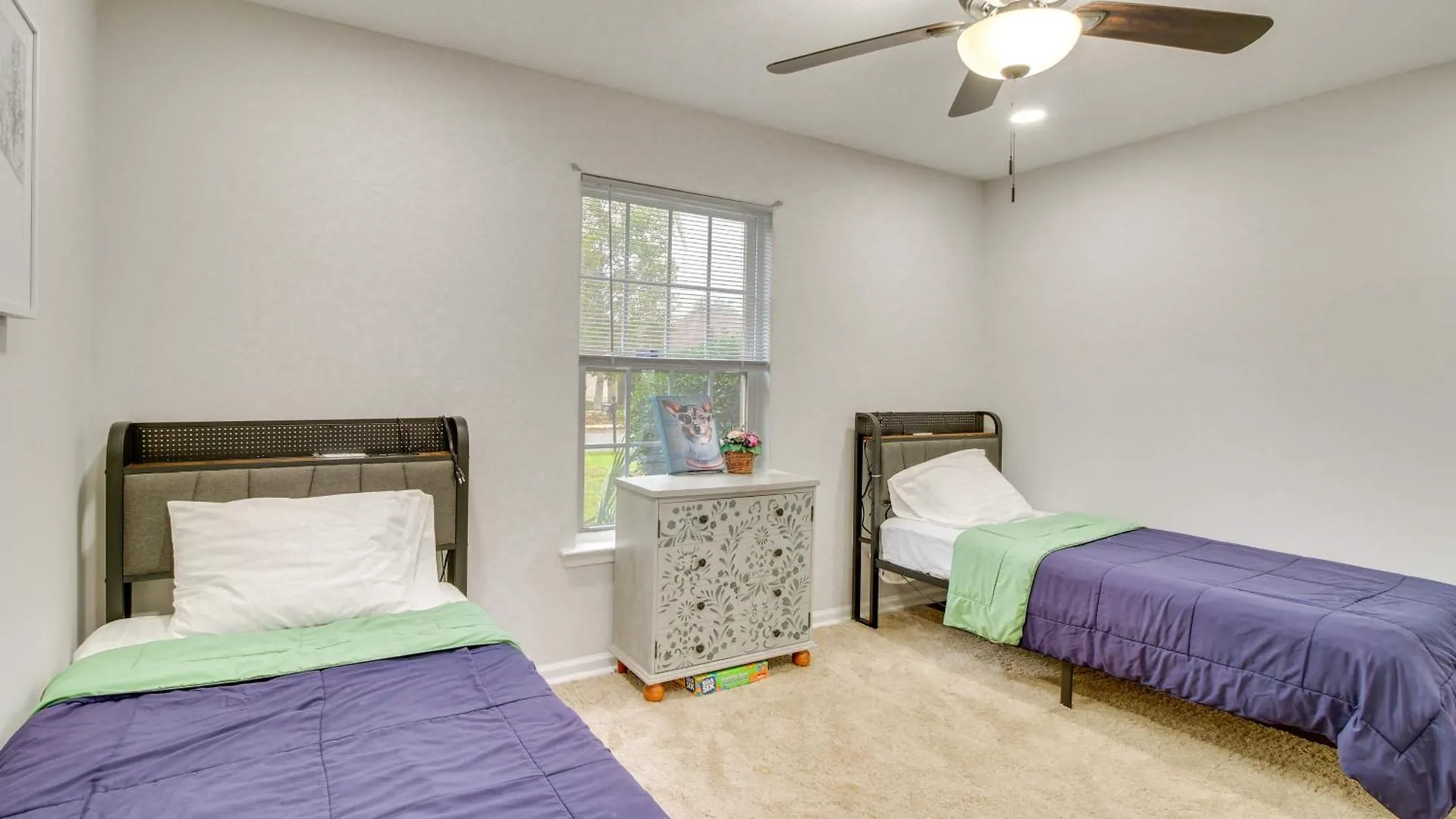 3 Mi To Oglethorpe Mall With Fenced Yard! *