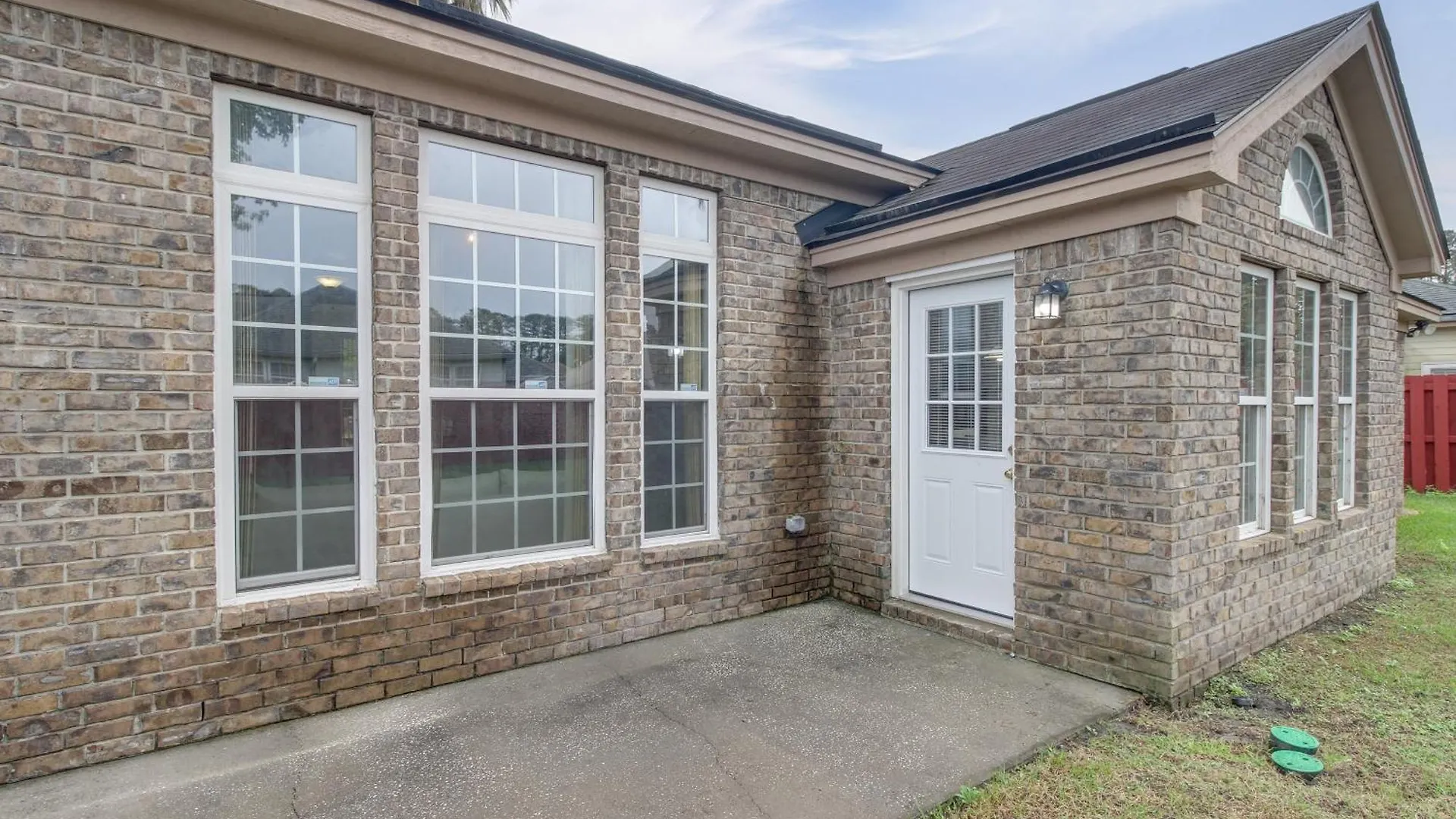 Holiday home 3 Mi To Oglethorpe Mall With Fenced Yard!