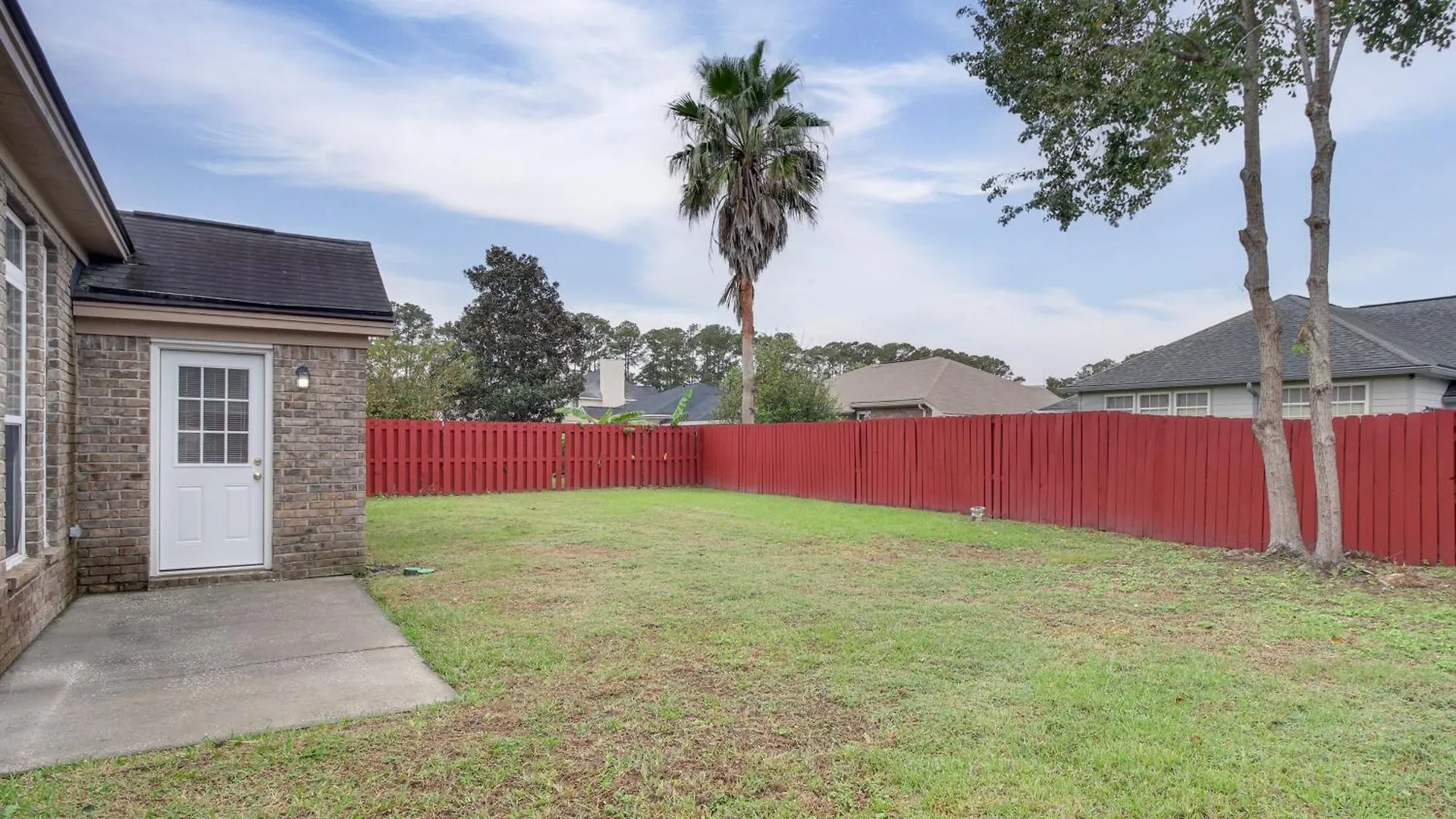 Holiday home 3 Mi To Oglethorpe Mall With Fenced Yard! *