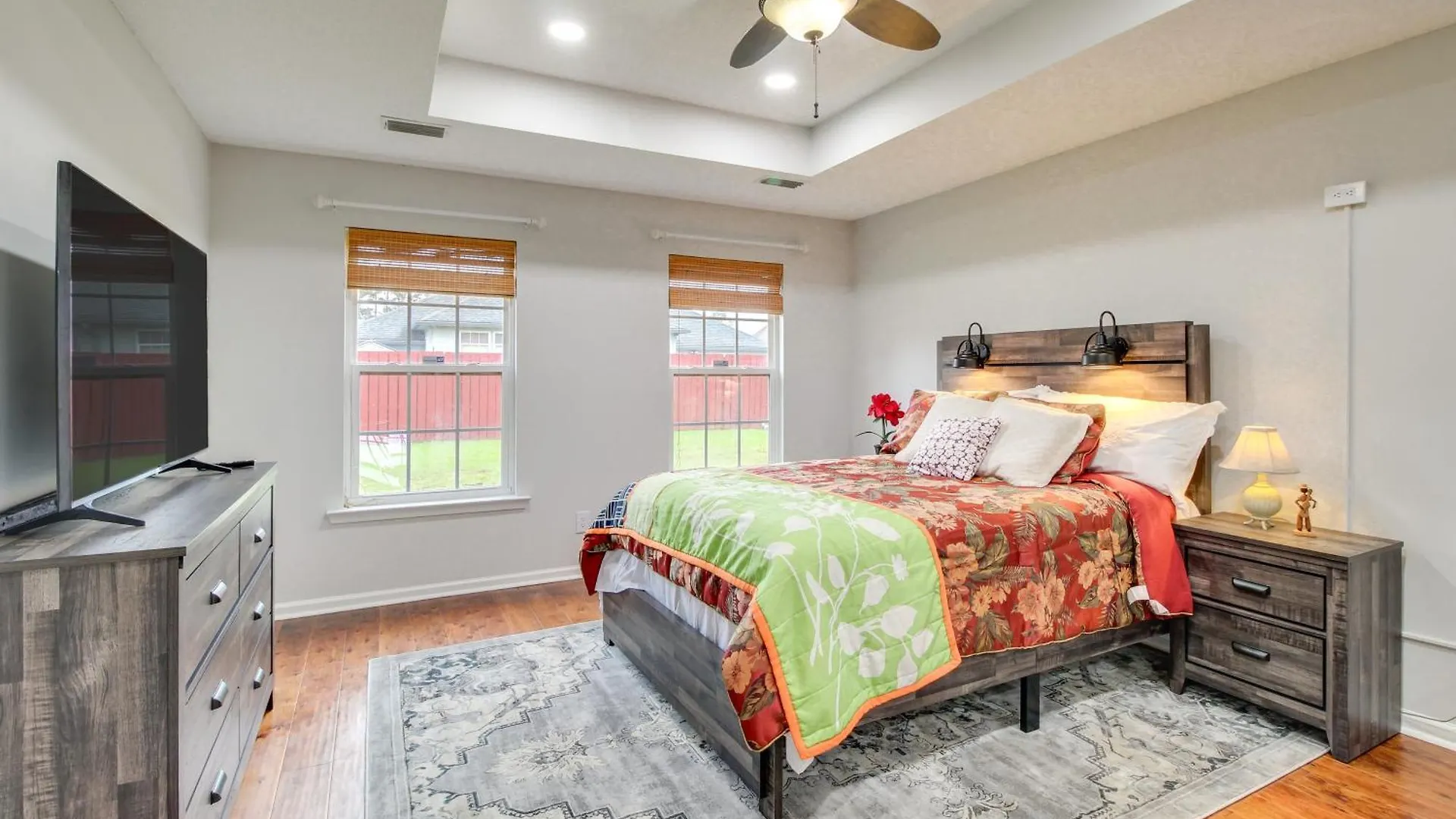 Holiday home 3 Mi To Oglethorpe Mall With Fenced Yard! Savannah