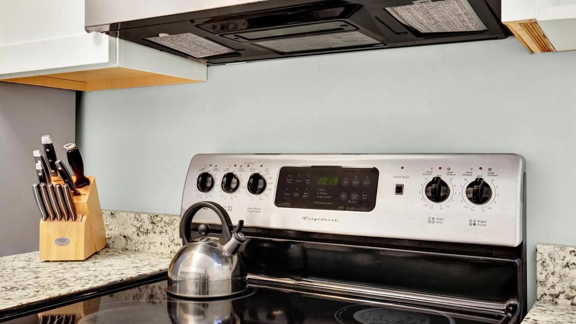 704 Abercorn Appartamento *
