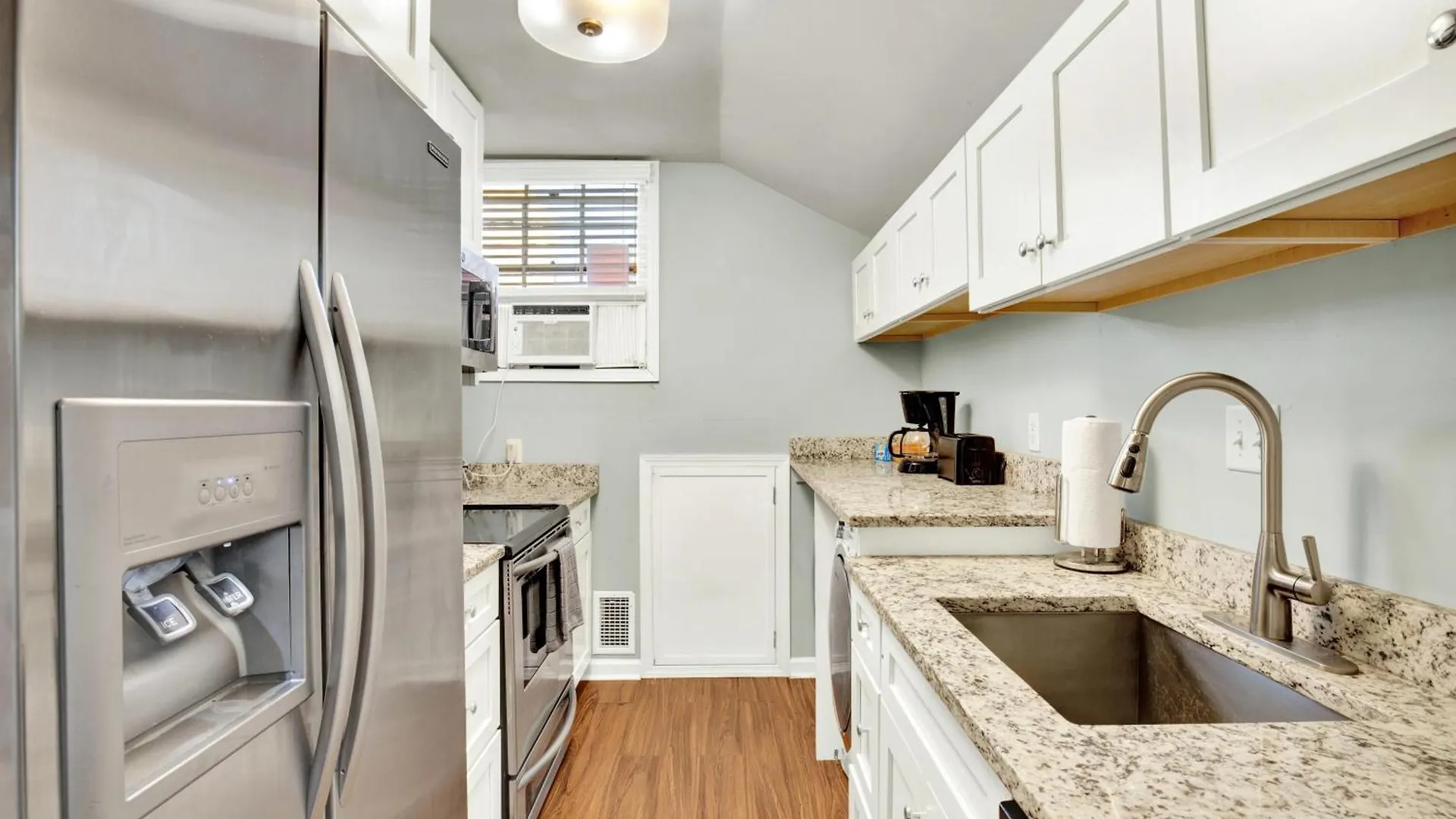 704 Abercorn Appartamento