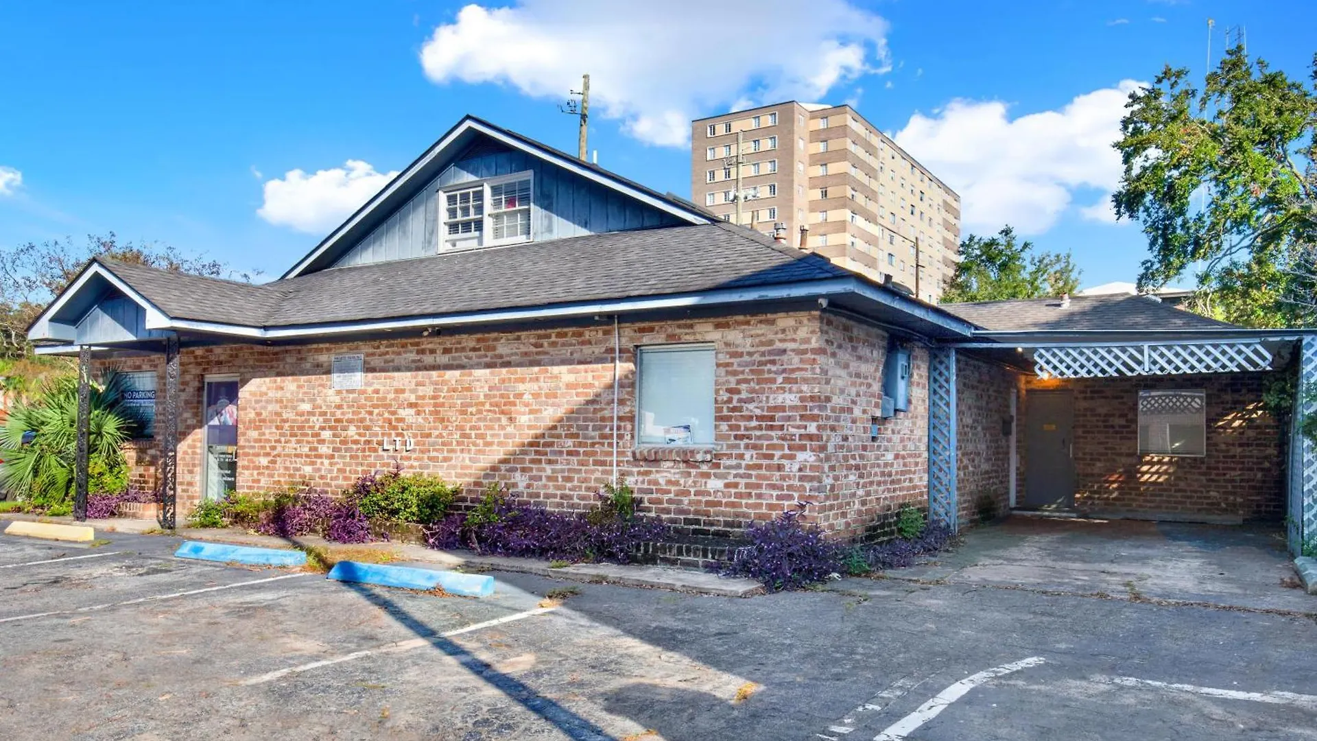 704 Abercorn Appartamento *