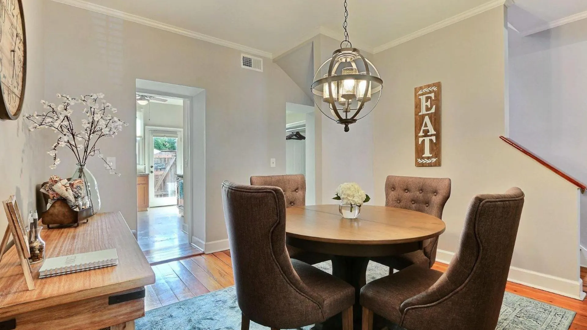 Historic Townhouse On Tattnall * Savannah