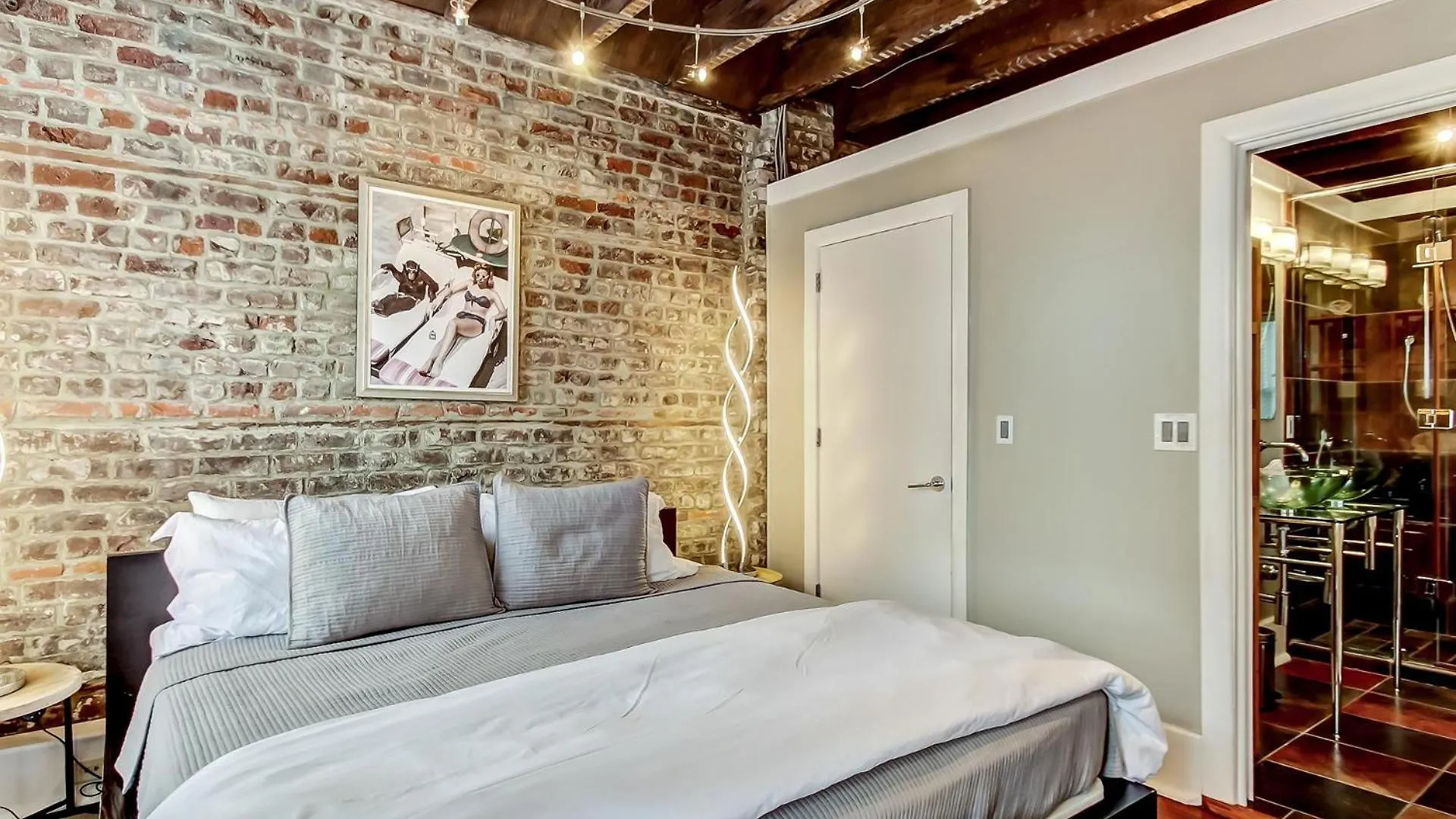 Broughton Corner Loft * サバンナ