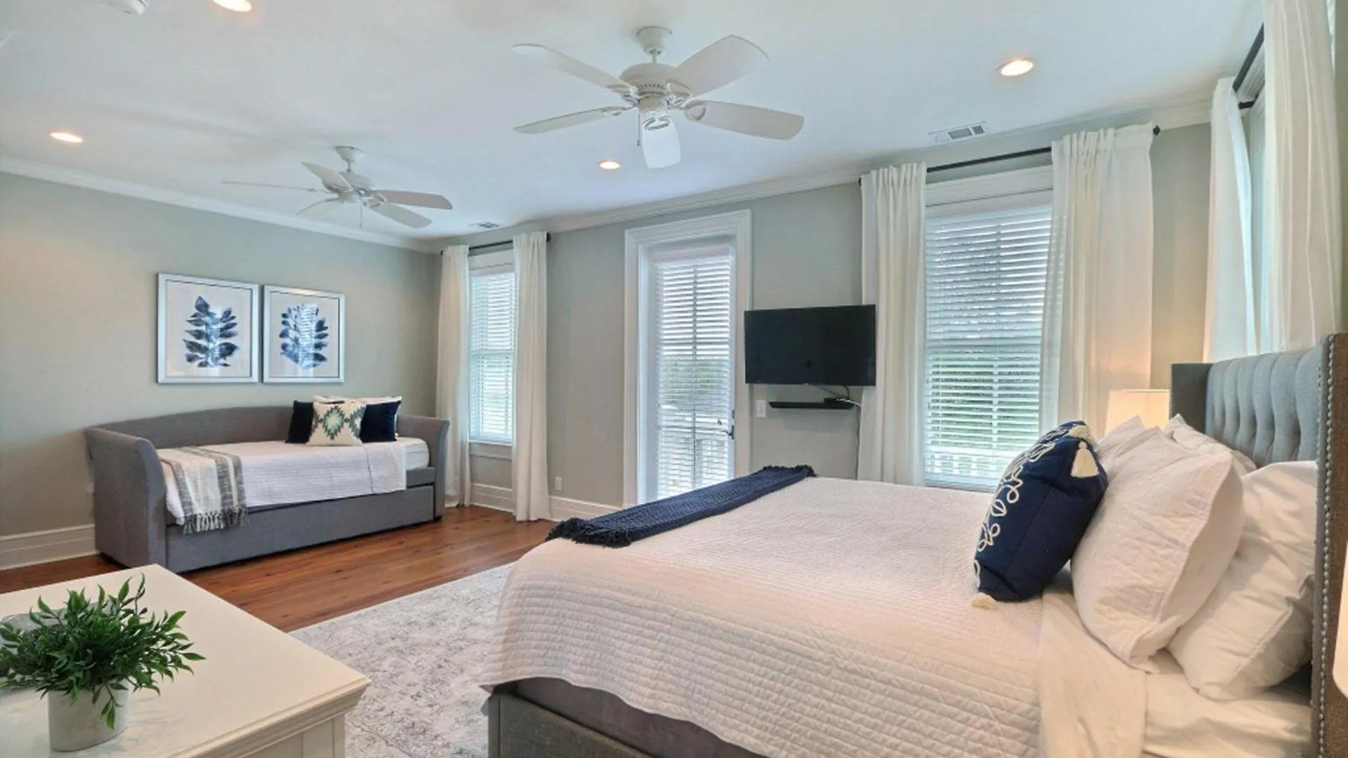 Congress Street Retreat *