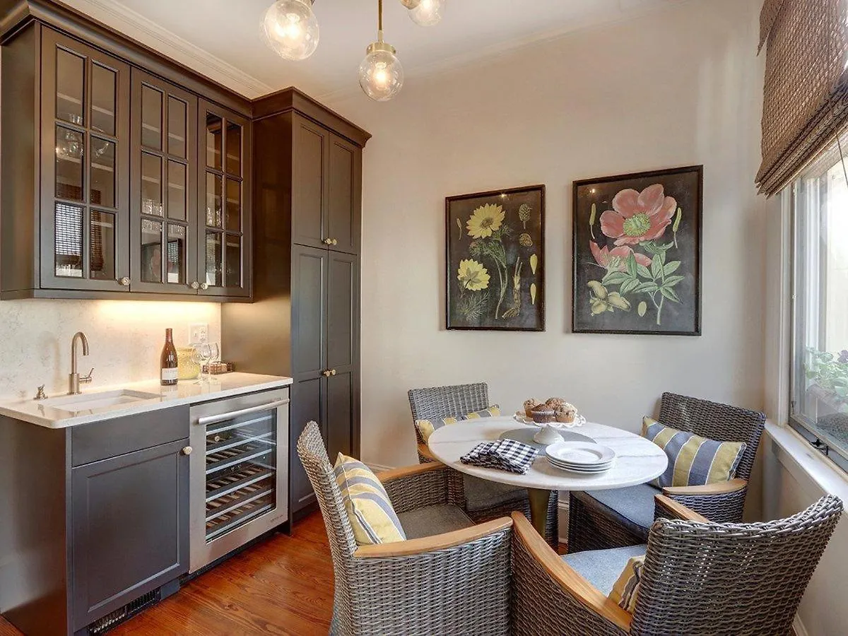 Luxury On Lincoln Σαβάνα