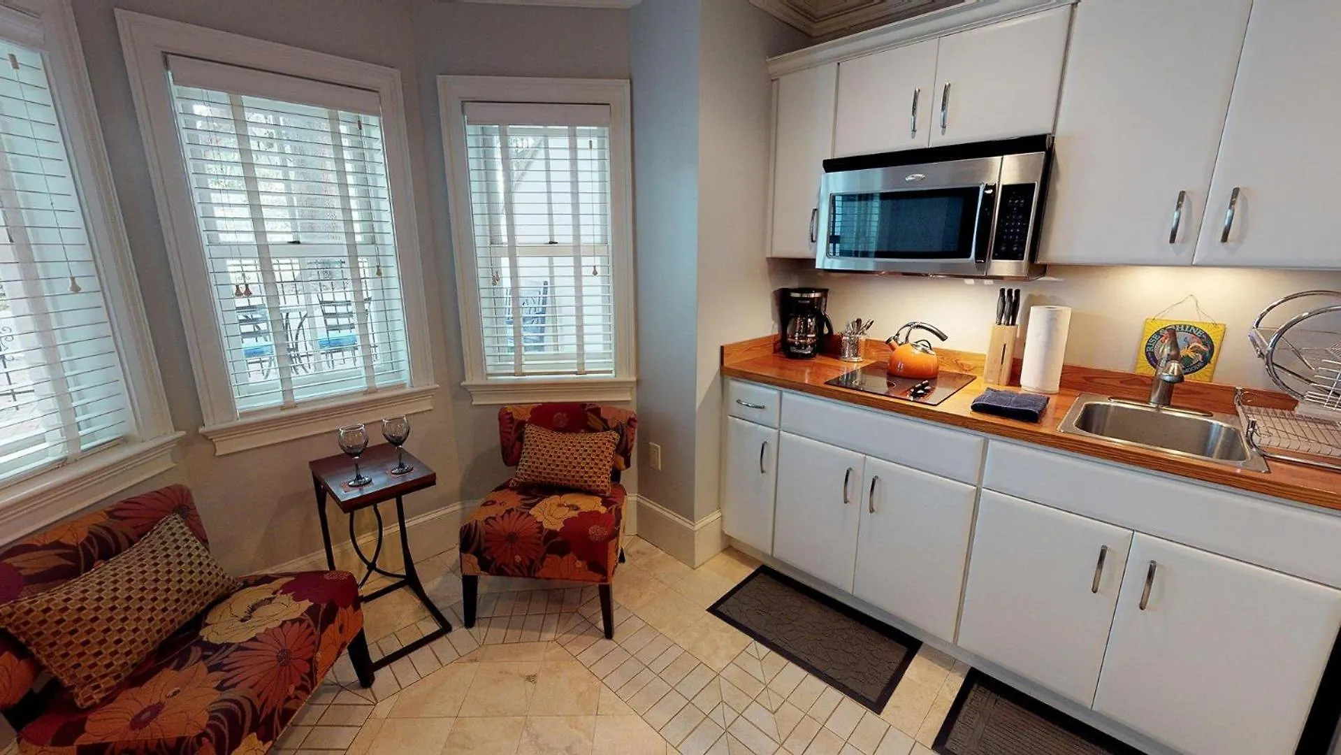 Escape Apartment Savannah