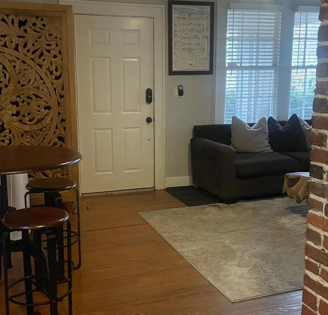 Habersham Hideaway *
