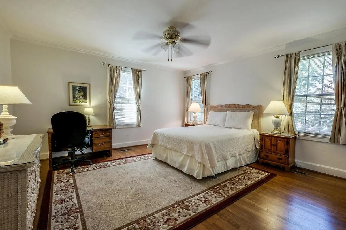 Paula Deen House Holiday home Savannah