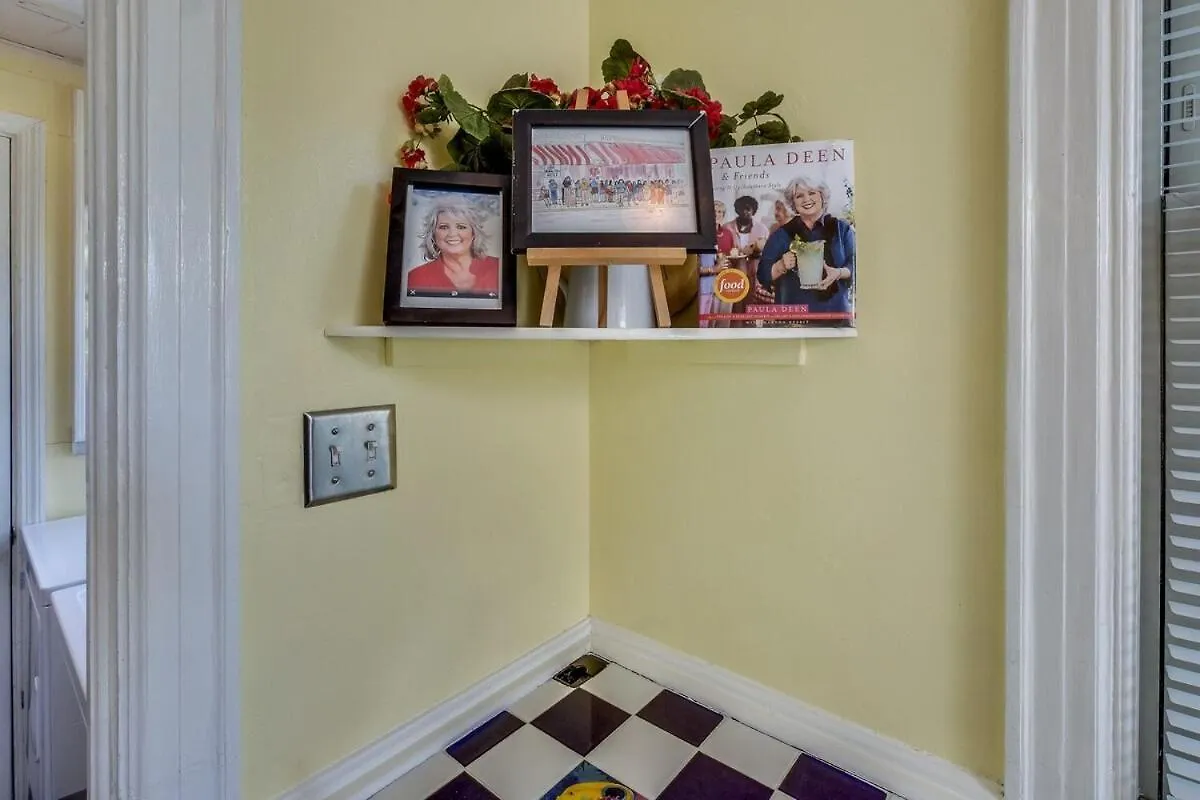 Holiday home Paula Deen House Savannah