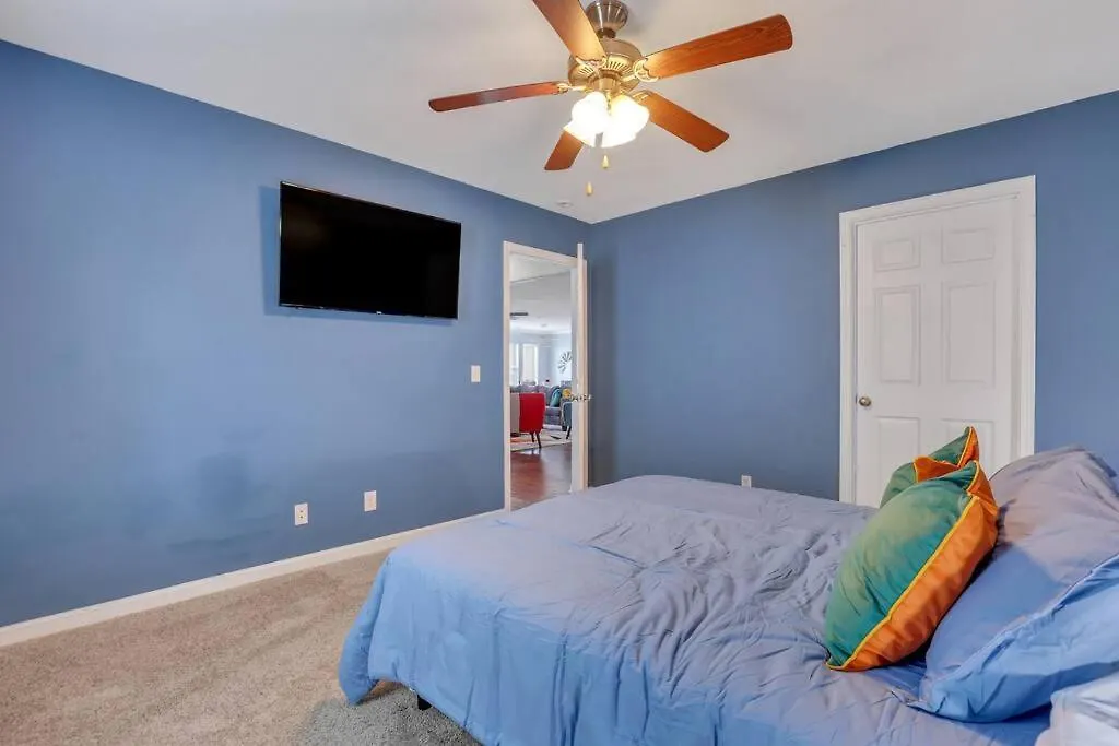 Lakeside Group Oasis 19min To Downtown Holiday home *