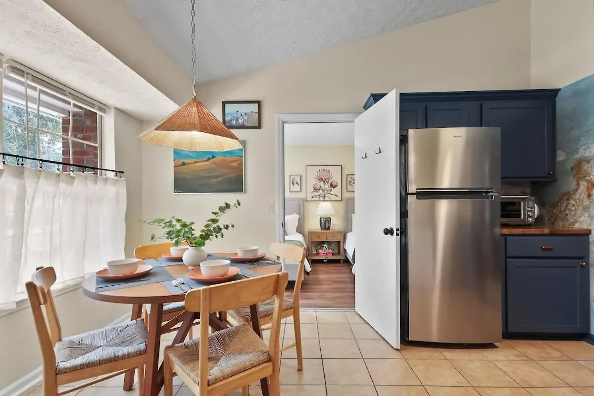 Vakantiehuis New Meets Nostalgic - Adorable Sleeps 8 *