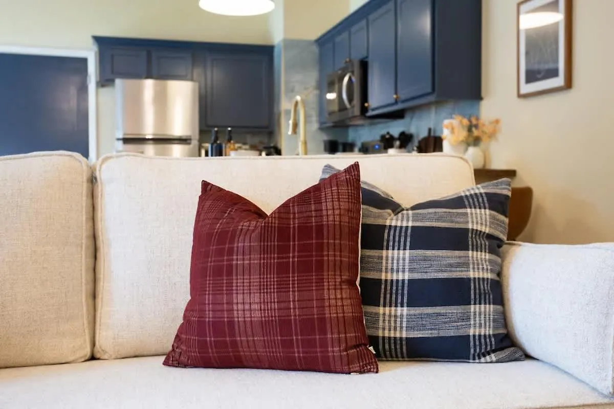 Vakantiehuis New Meets Nostalgic - Adorable Sleeps 8 *
