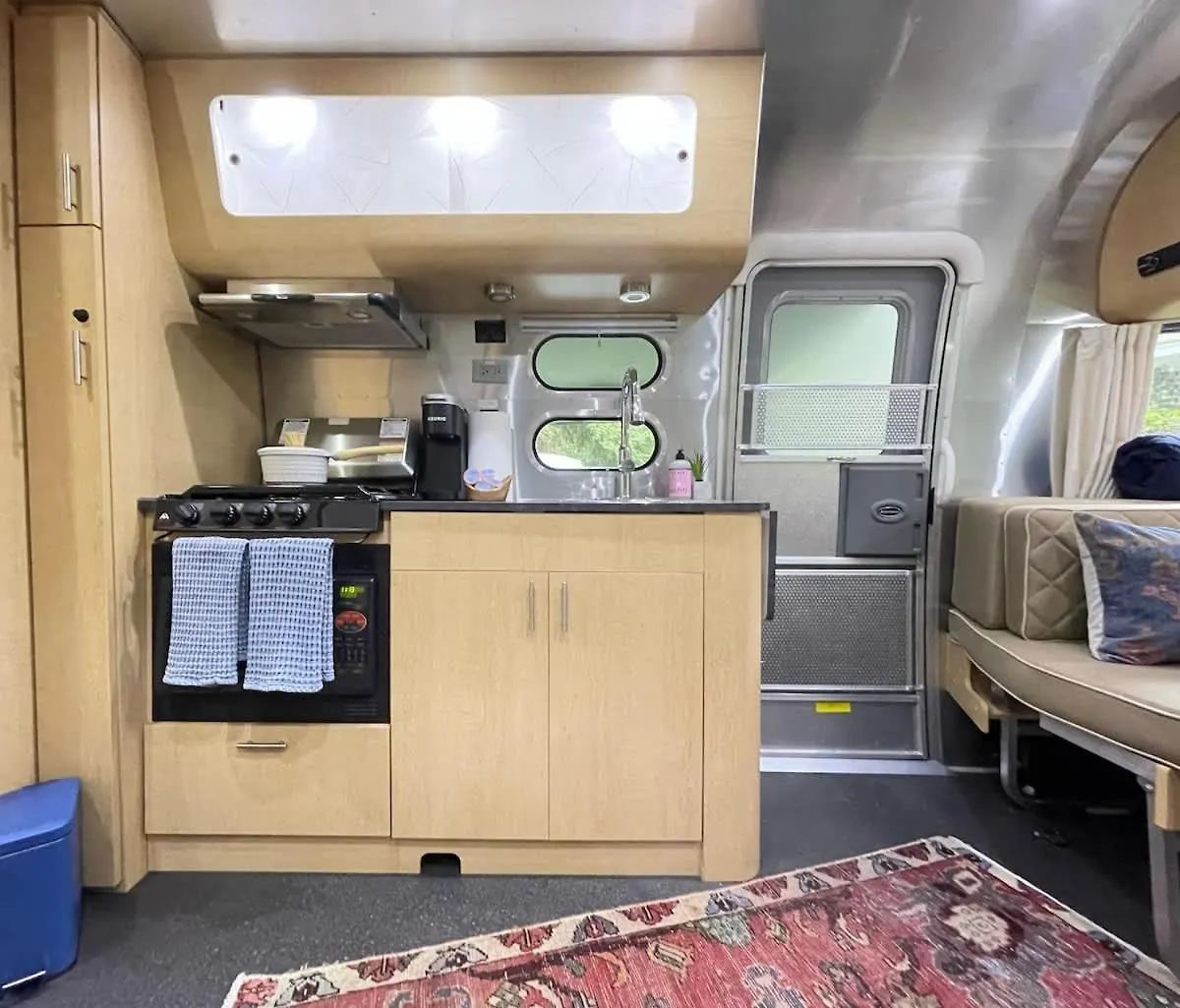 Camping Limited Edition Airstream Midway Downtown &