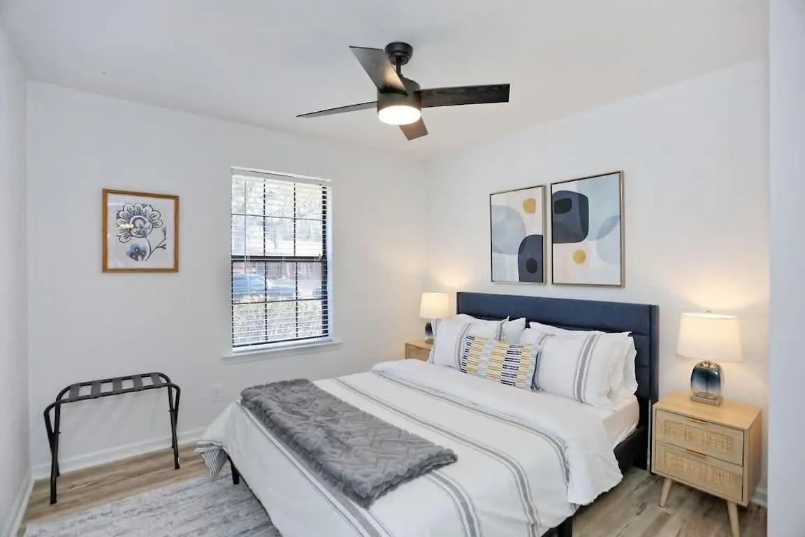 בית נופש Large Family-friendly W Near & *